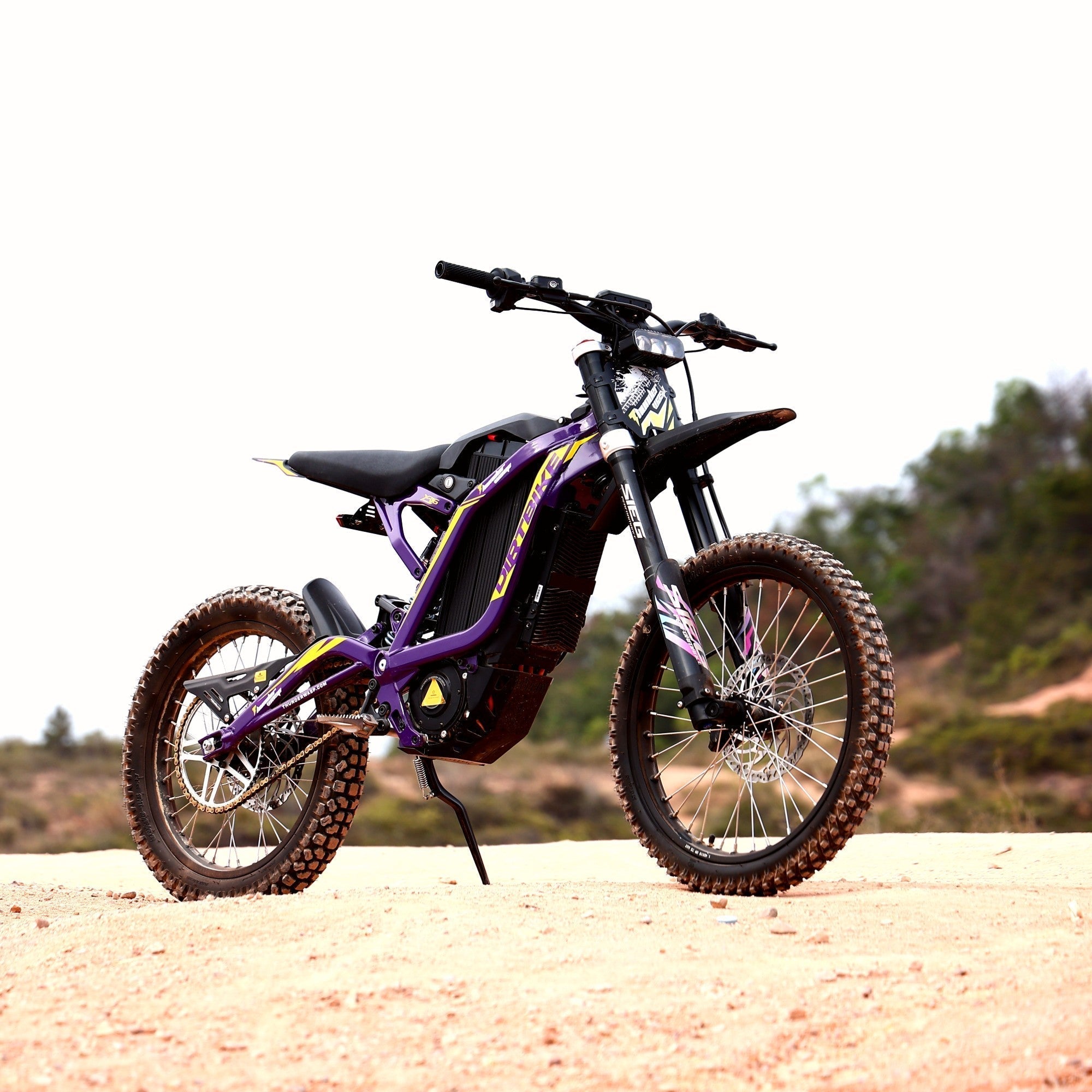 XR16 vs Sur‑Ron Light Bee X: Is Buying a Factory 72V Bike Better Than Upgrading?